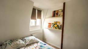 Grand Sunny flat notre dame